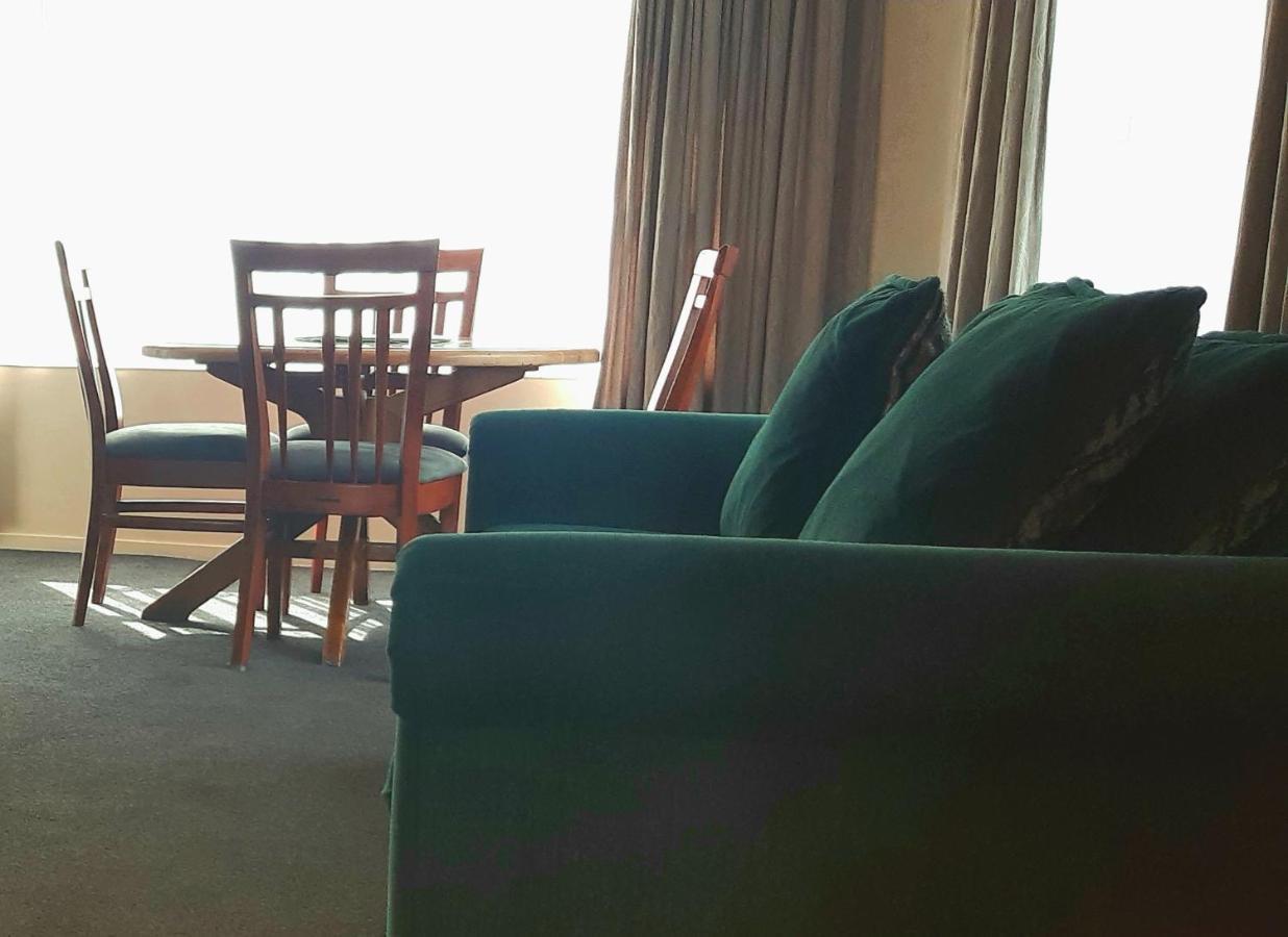 Aaron Court Motel Timaru Extérieur photo